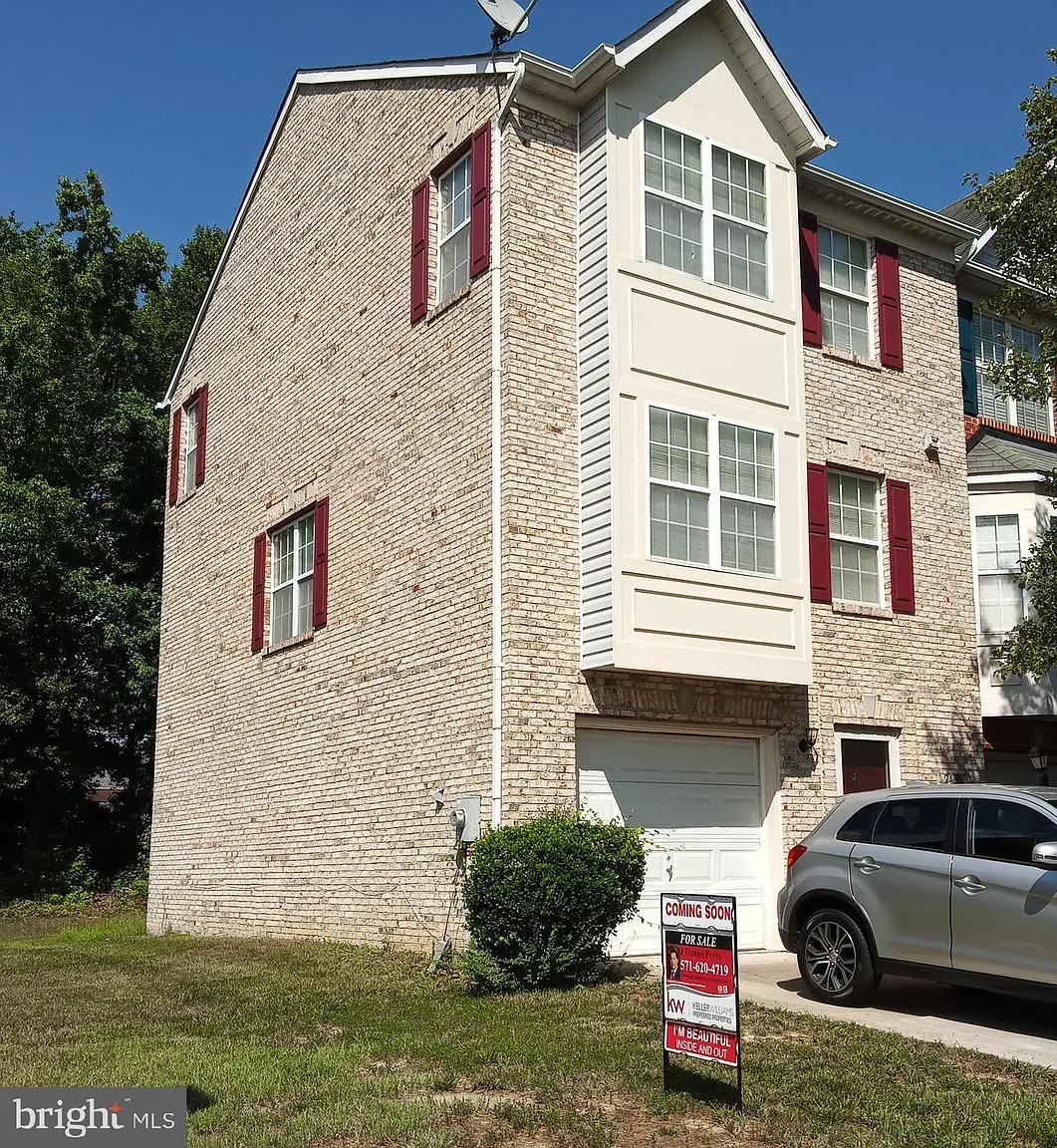 2430 Gerard Ct photo 1