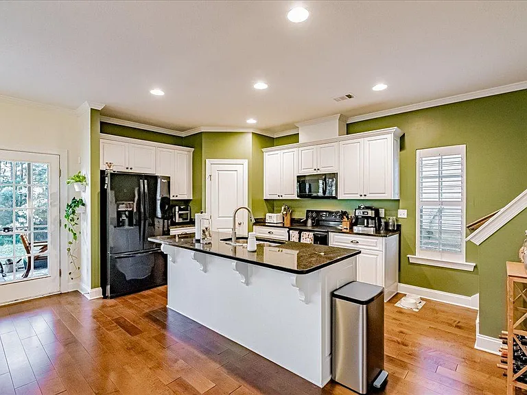 531 Brantley Cove Cir — Photo 14