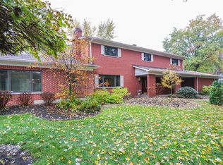 360 Hilltop Ln, Cincinnati, OH 45215