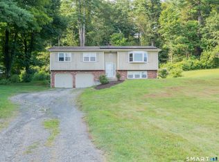 45 Riverside Rd, Sandy Hook, CT 06482