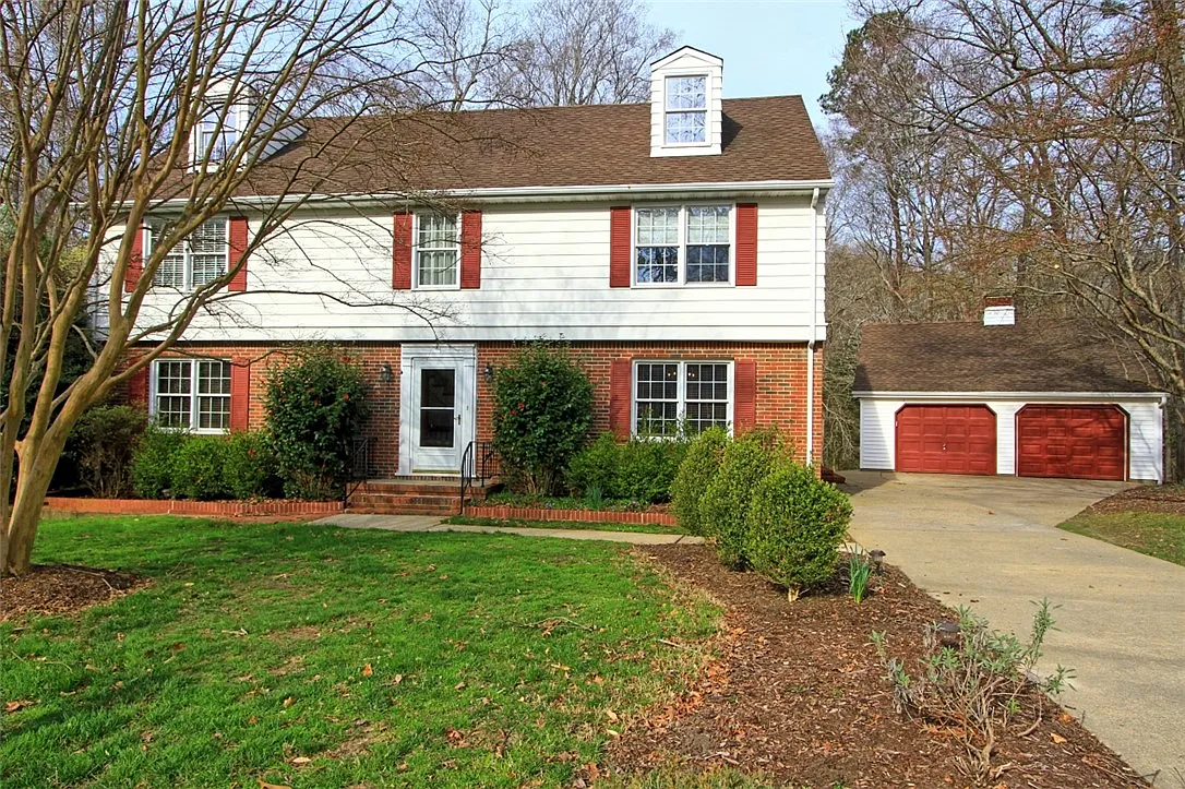 105 Braddock Rd photo 1