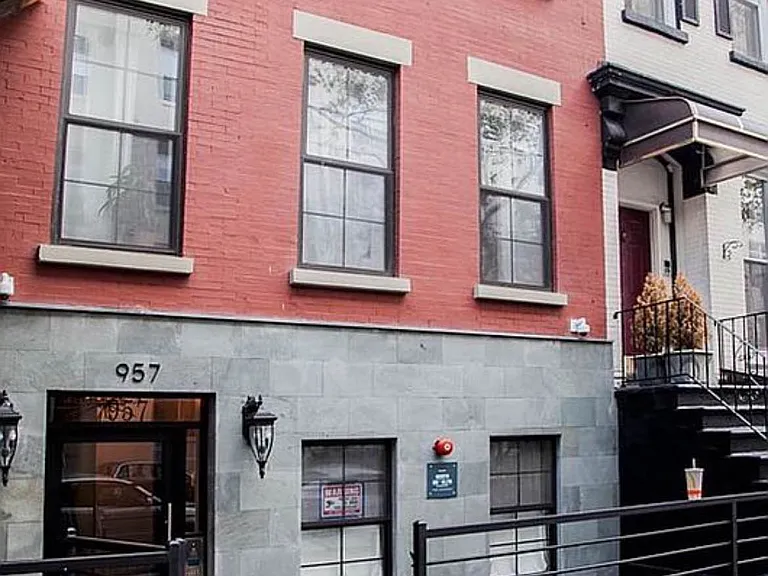 957 Kent Ave #3A — Photo 8