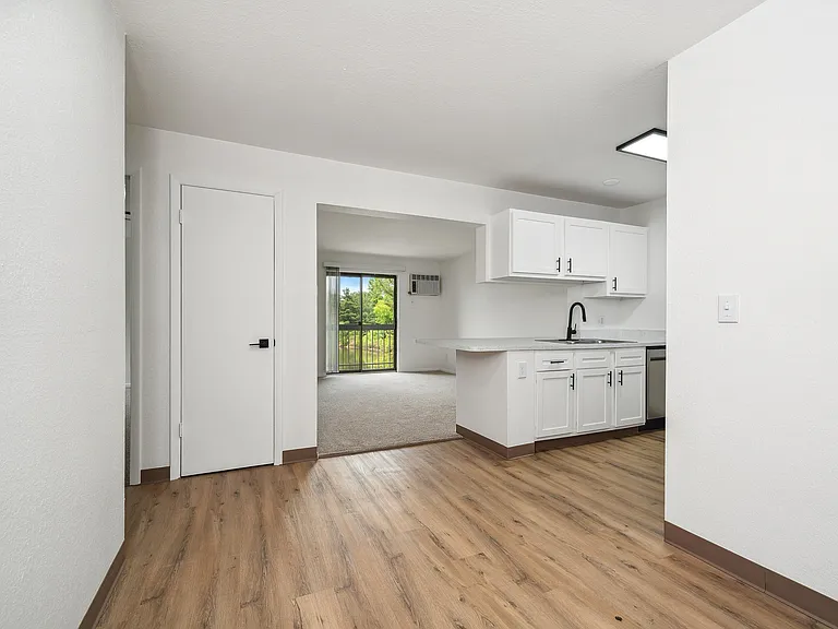 ReNew Kentwood — Photo 9