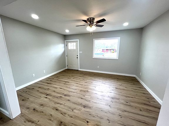 2nd image of 506 E 38th St