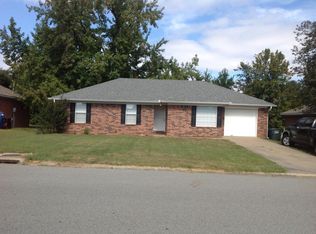 2790 Longbow Ln, Conway, AR 72034