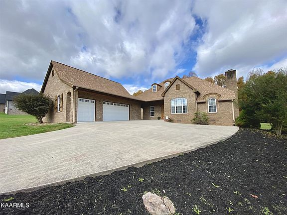 2nd image of 219 N Victor Way