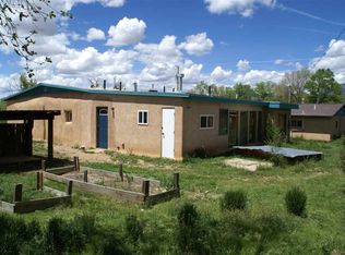 609 Calle De Cosme, Taos, NM 87571