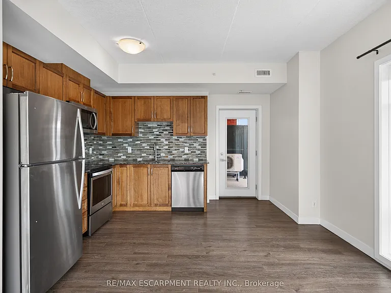 175 Commonwealth St #202 — Photo 12