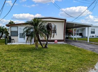 1310 Quarterdeck Ln, Ruskin, FL 33570