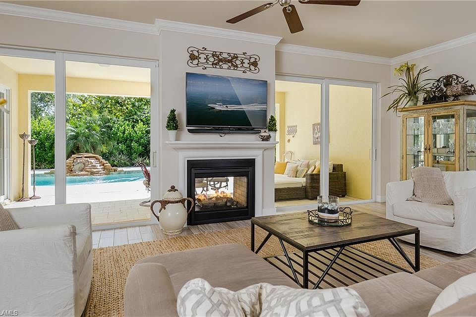 1st image of 756 Sunset Vista Dr