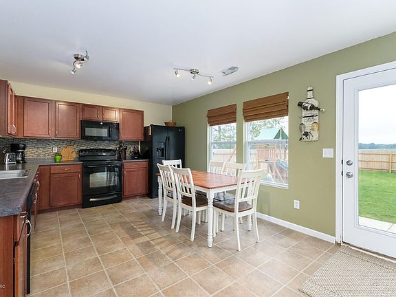 5th image of 1315 Odell Farm Ln