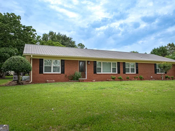 281 Peggy Dr, Fort Valley, GA 31030