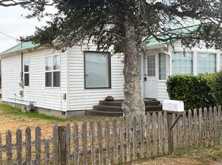 761 Avenue C, Seaside, OR 97138