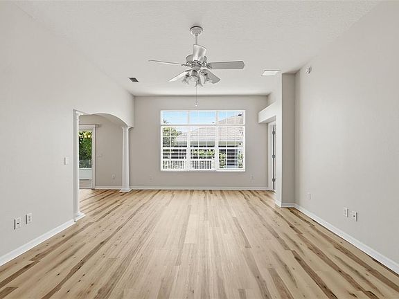 5th image of 2541 Jessup St