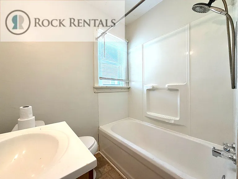 502 W 14th Ave — Photo 6
