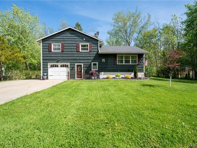594 Herr Rd, Angola, NY, 14006
