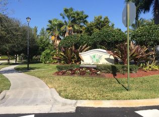 6466 Emerald Dunes Dr APT 105, West Palm Beach, FL 33411