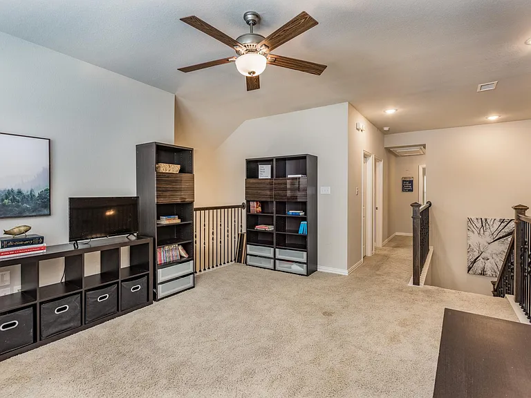 3515 Washington Dr — Photo 35