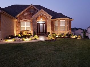 545 Forest Park Dr, Wentzville, MO 63385