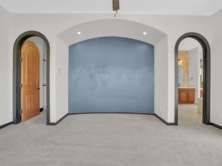 411 Cielo Cir — Photo 17