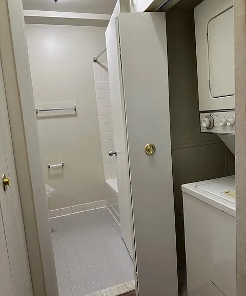 Monument Place Apartments — Photo 13