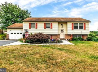 27 Schofield Dr, East Berlin, PA 17316