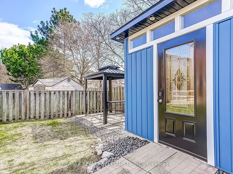 3148 Harris Cres #UPPER — Photo 23