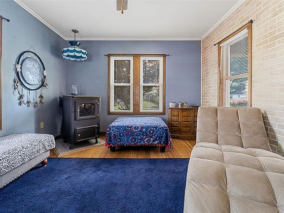 4th image of 415 Birdsall St