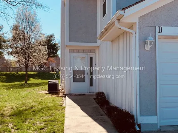 4605D NE Whispering Winds Dr #D, Lees Summit, MO 64064