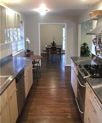 Brand new chef's dream kitchen 