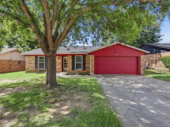 5670 Philadelphia Ct, Watauga, TX 76148