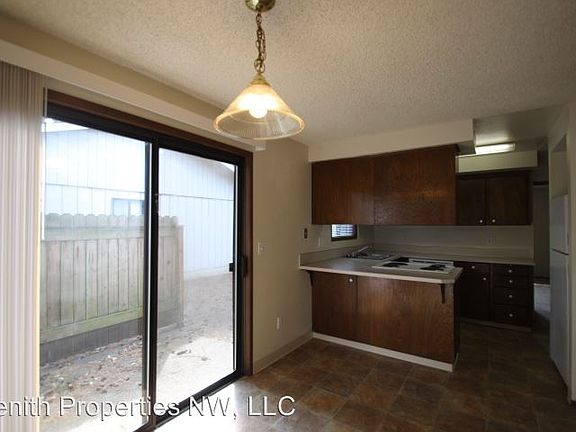 5th image of 2900 NE 86th Ave