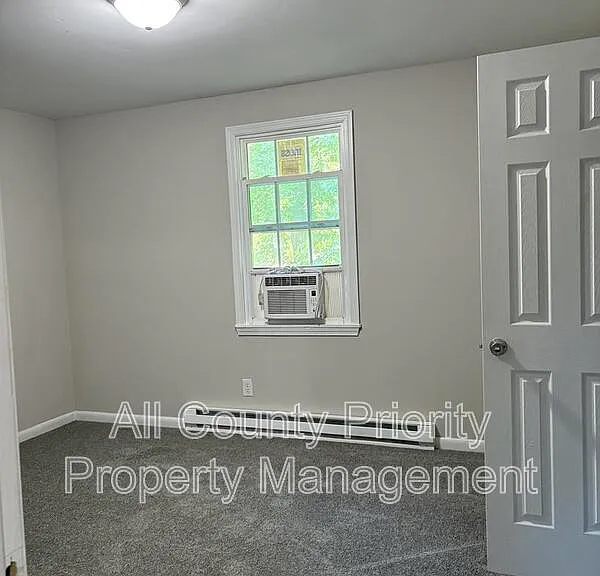 1706 Carolina St E #A — Photo 11