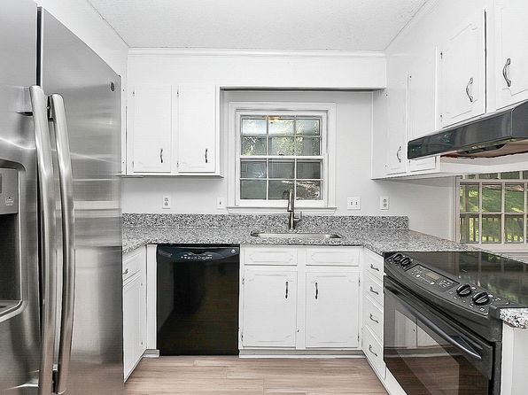 2424 Oldenburg Dr
