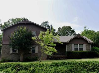 12 Woodberry Rd, Little Rock, AR 72212