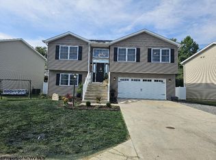 137 Ashbury Ln, Fairmont, WV 26554