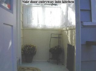 7 Crestwood Rd, Fairfield, CT 06824