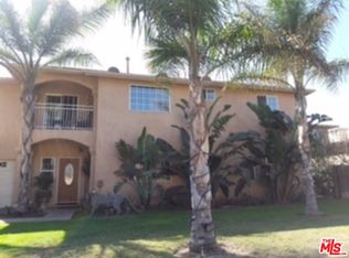 7233 Laura Ann Ln, Van Nuys, CA 91405