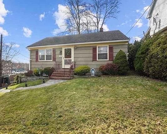 1st image of 147 Vreeland Ave