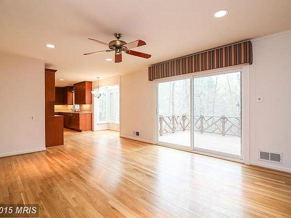 4th image of 8309 Epinard Ct