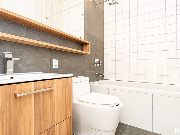 4th image of 185 Thomas S Boyland St #2R