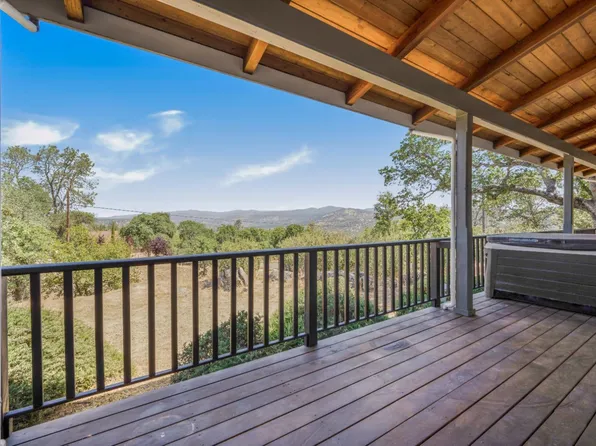 41600 Roaring River Ct, Coarsegold, CA 93614