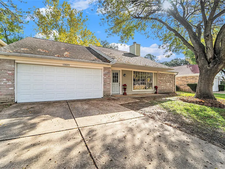 13231 Harpers Bridge Dr — Photo 18