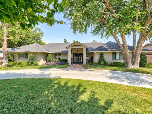 2541 Warwick Dr, Oklahoma City, OK 73116