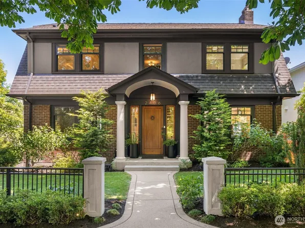 2406 Bigelow Avenue N, Seattle, WA 98109