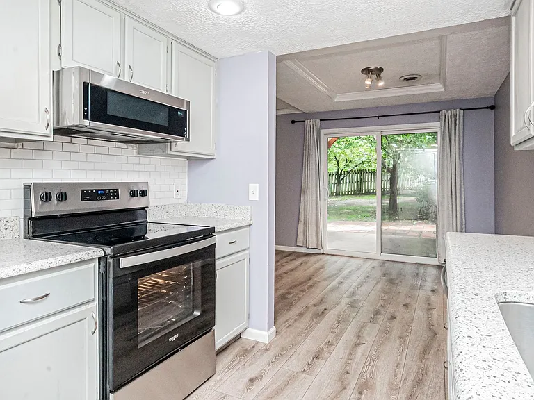 2505 Candlewood Dr — Photo 15