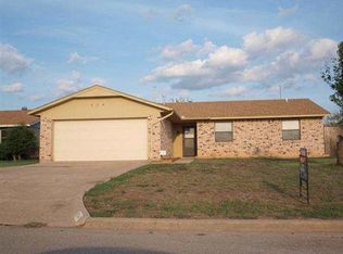 604 SW 64th St, Lawton, OK 73505