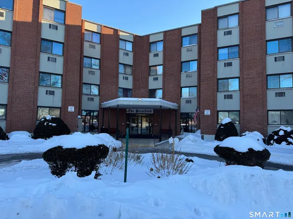 1700 Broadbridge Avenue #B17, Stratford, CT 06614