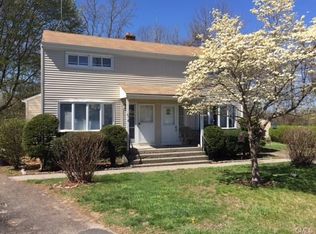 49 McLaughlin Ter, Derby, CT 06418