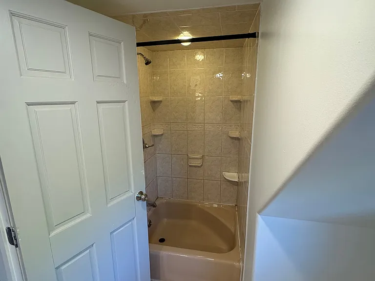 11 Webster St #7 — Photo 9